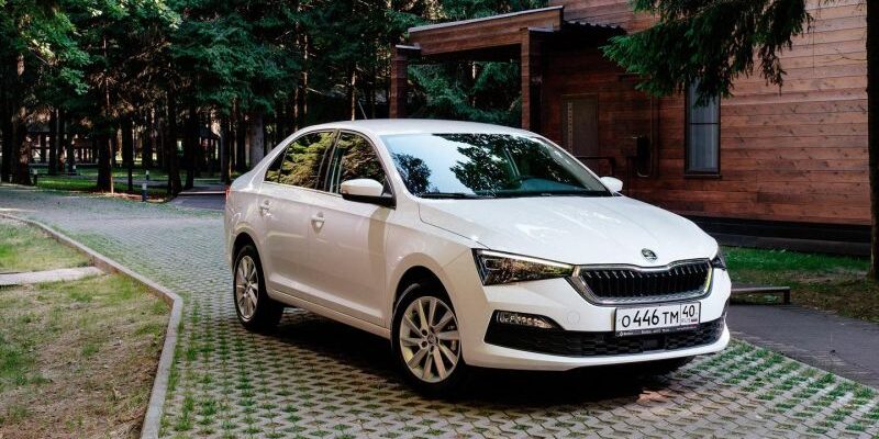 Skoda и даже Mercedes. Что купить по цене Lada Vesta с вариатором