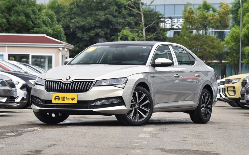 В России параллельно растут цены на импортные автомобили. Таблица и цены