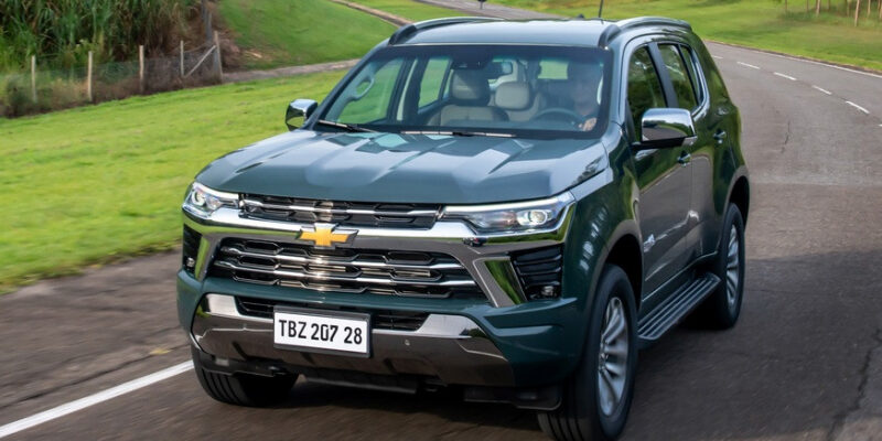 Внедорожник Chevrolet Trailblazer получил новый салон после рестайлинга и стал чуть мощнее