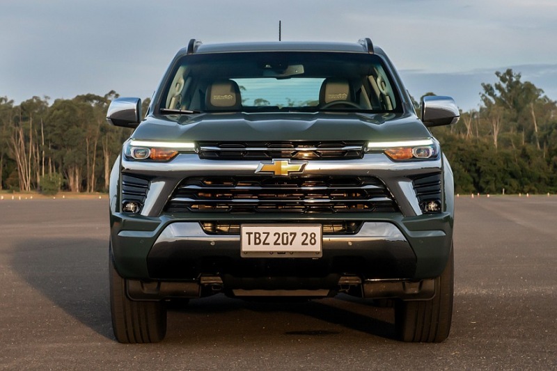 Внедорожник Chevrolet Trailblazer после рестайлинга получил новый интерьер и стал немного мощнее