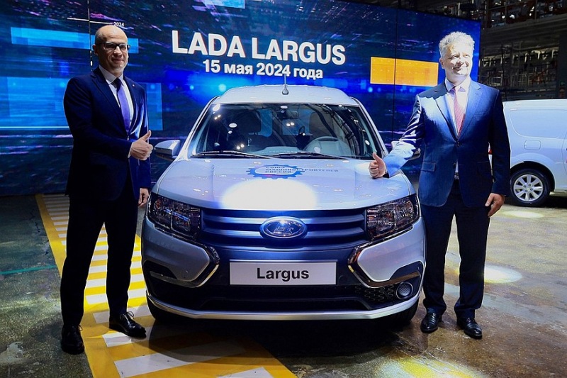 АвтоВАЗ начинает производство Lada Largus, стартовая цена уже известна
