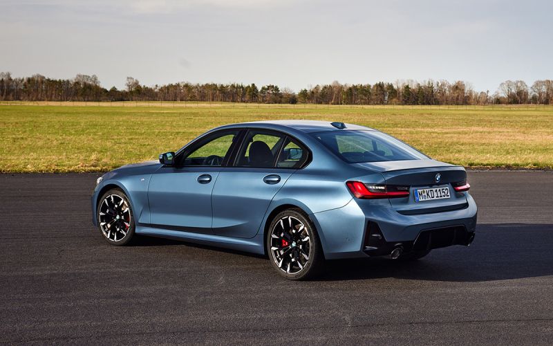 BMW обновила 3-ю серию. Фото