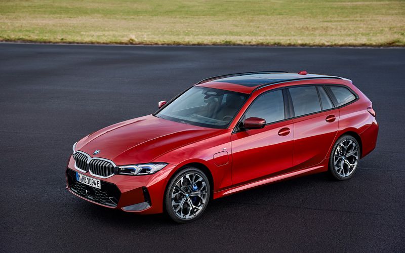 BMW обновила 3-ю серию. Фото