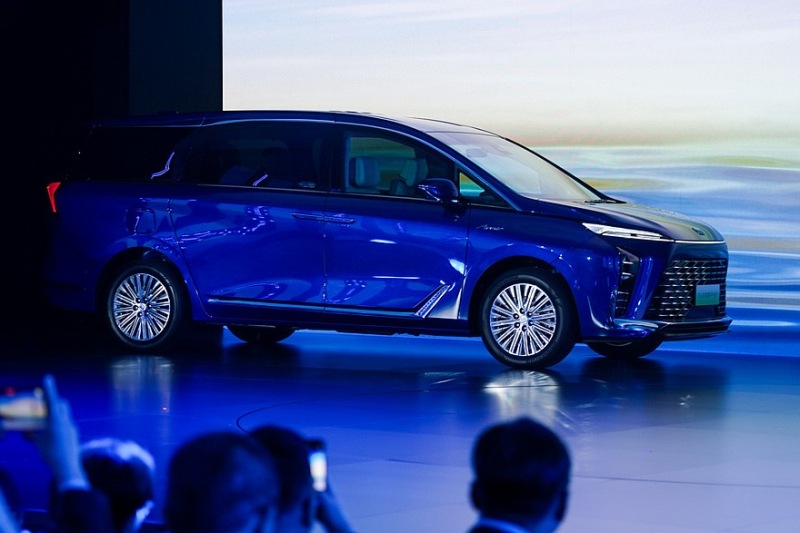 Предыдущий Buick GL8 был усовершенствован и получил новую начинку на фоне низких продаж