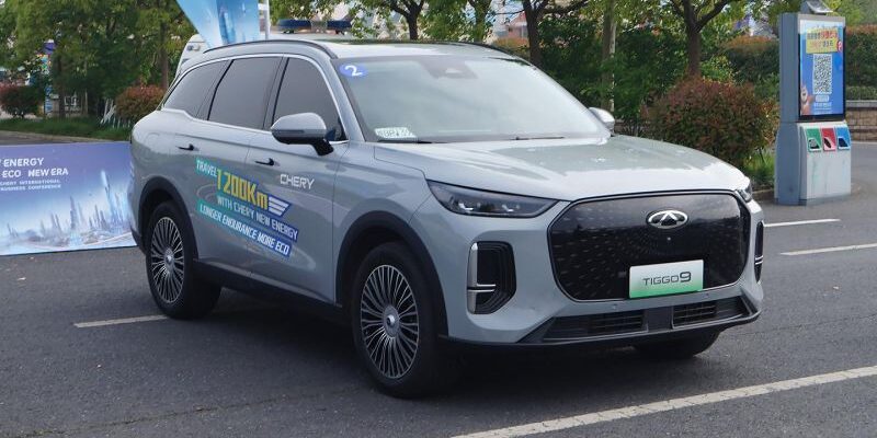 Chery привезет в Россию Tiggo 9, Tiggo 6 и гибрид Arizzo 8. Первый тест