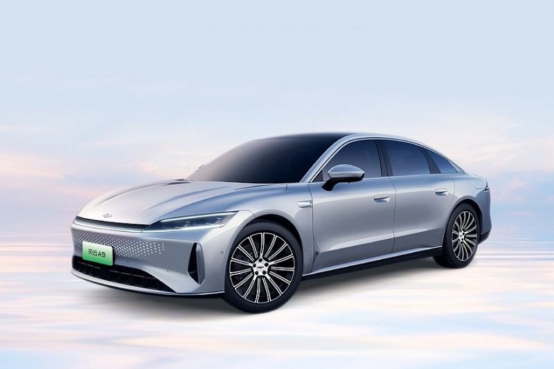 Chery Automobile расширяет семейство Fullwin: скоро появятся редкий кроссовер E06 и большой седан A9