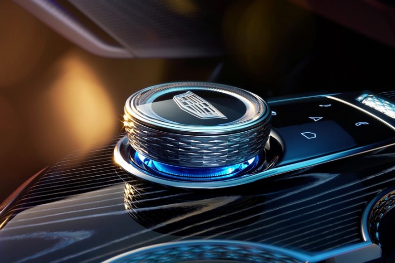 Электрический кроссовер Cadillac Optik выходит на рынок: дешевле других вариантов «Сделано в Китае»!