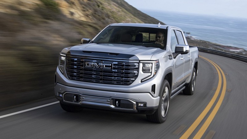 General Motors «изменила рекорд»: подключаемые гибриды выходят на рынок раньше электромобилей