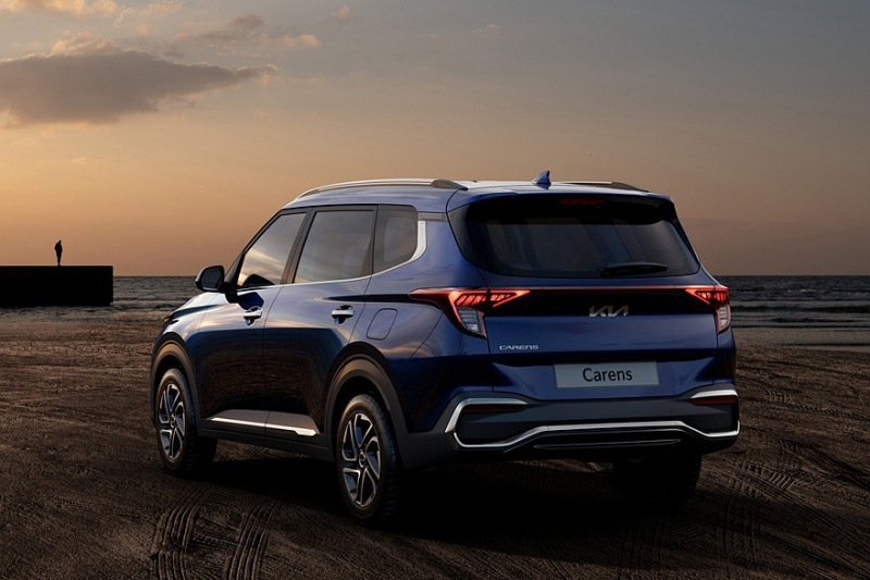 Kia Carens приезжает в Узбекистан: кроссовер дешевле родственного Seltos