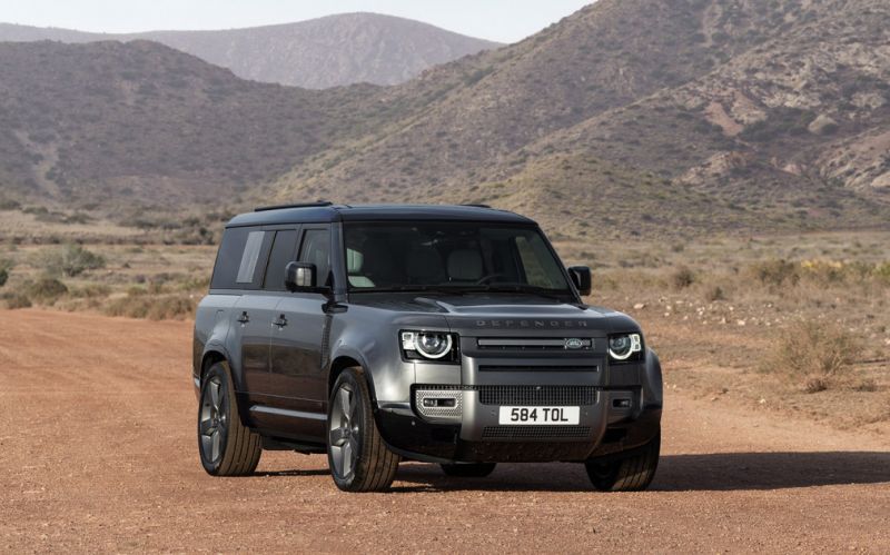 Компания Land Rover обновила свой внедорожник Defender. Фотографии и основные изменения