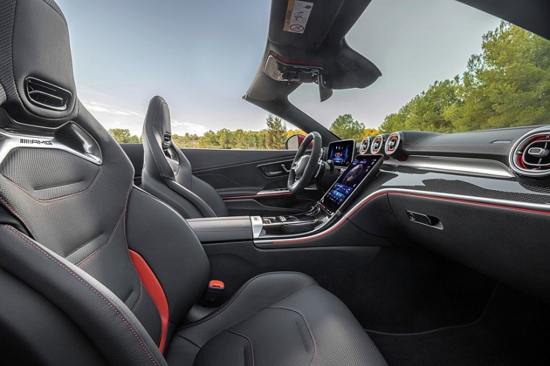 Mercedes-AMG CLE 53 4Matic+ Cabriolet: 4-местный дрифт на свежем воздухе