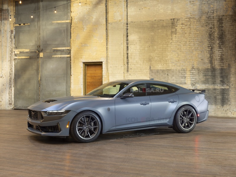 Новый седан Ford Mustang: первые изображения