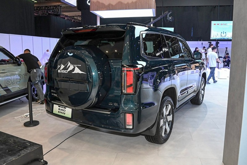 Обещанный в Россию внедорожник BAIC BJ60 получил новую версию с другим дизайном