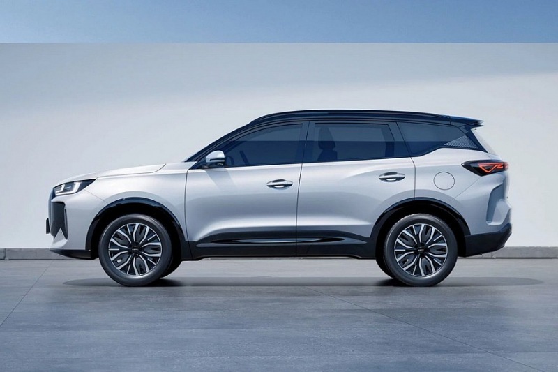 Обновленные Chery Tiggo 7 Pro и Tiggo 8 Pro превратились в «европейские» Ebro S700 и S800