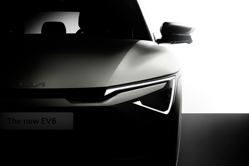 Обновленный кроссовер Kia EV6 появился в первом тизере