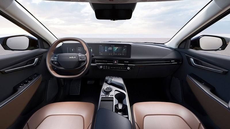 Обновленный кроссовер Kia EV6 получил другую оптику, изогнутый дисплей и большую емкость аккумулятора