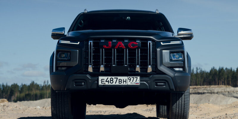 Пикап JAC T9, который только что стартовал в РФ, превратят в пассажирский внедорожник