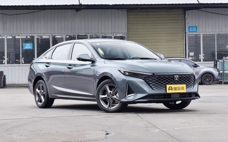 Российский автомобиль «Волга» Changan оказался перекрашенным