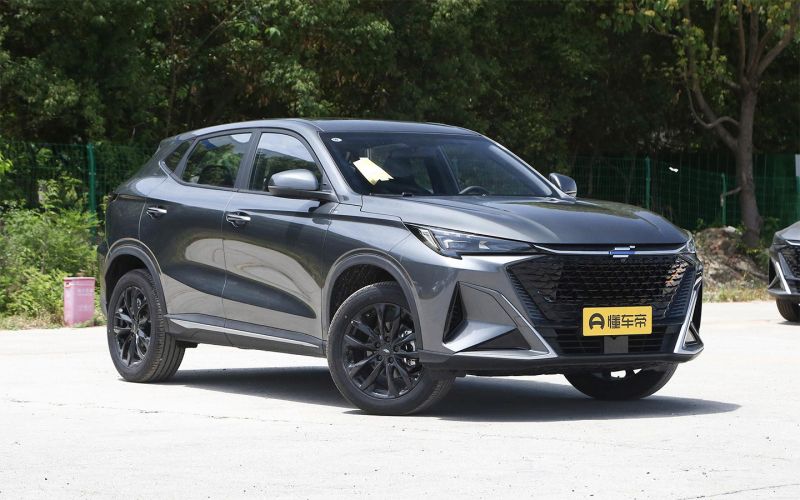 Российский автомобиль «Волга» Changan оказался перекрашенным