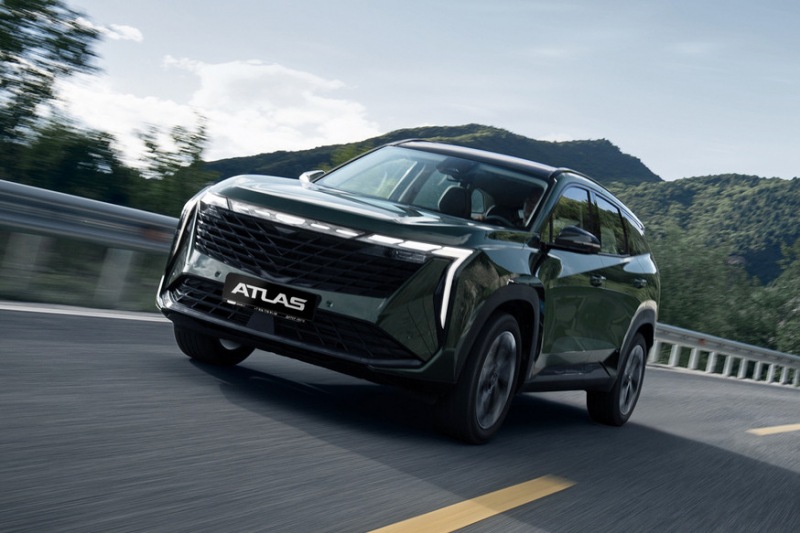 Российский Geely Atlas получит полный привод и классическую автоматическую коробку передач