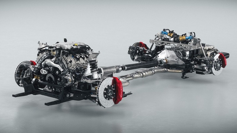 Шедевр Ford Mustang GTD оснащен внутренним окном для наблюдения за подвеской