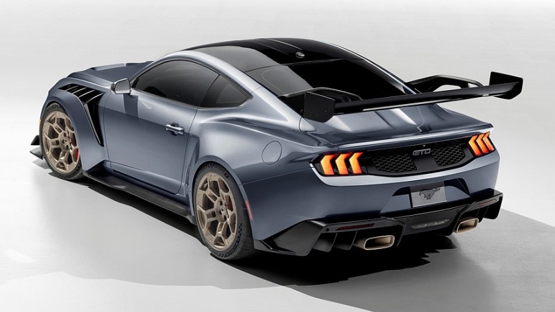 Шедевр Ford Mustang GTD оснащен внутренним окном для наблюдения за подвеской
