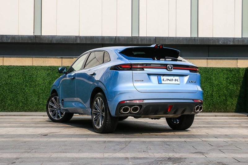 Toyota C-HR и ее компании: выбираем кросс-купе от 3 млн рублей до 5 млн рублей