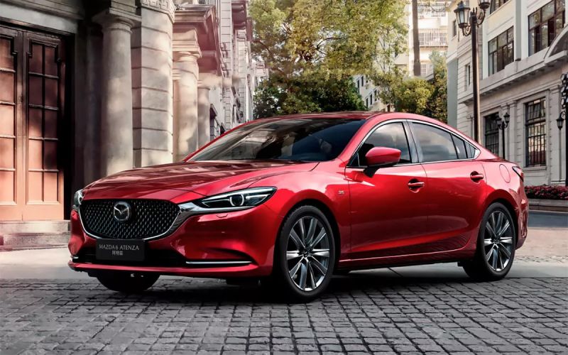 Избегайте санкций. Новые BMW X5, Kia Sportage и Mazda 6 привезли в Россию