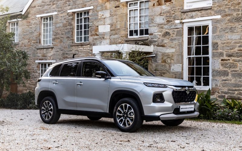 Избегайте санкций. Новые BMW X5, Kia Sportage и Mazda 6 привезли в Россию