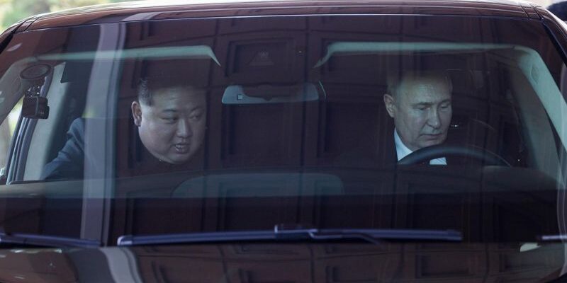 Aurus, Lada, Mercedes и другие: на каких машинах Путин ездил за рулем