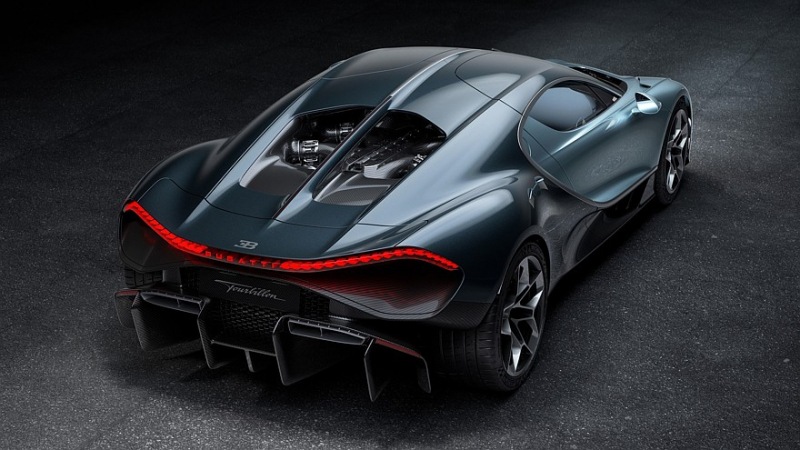 Bugatti Tourbillon: 8,3-литровый атмосферный V16, три электромотора, 1800 лошадиных сил.