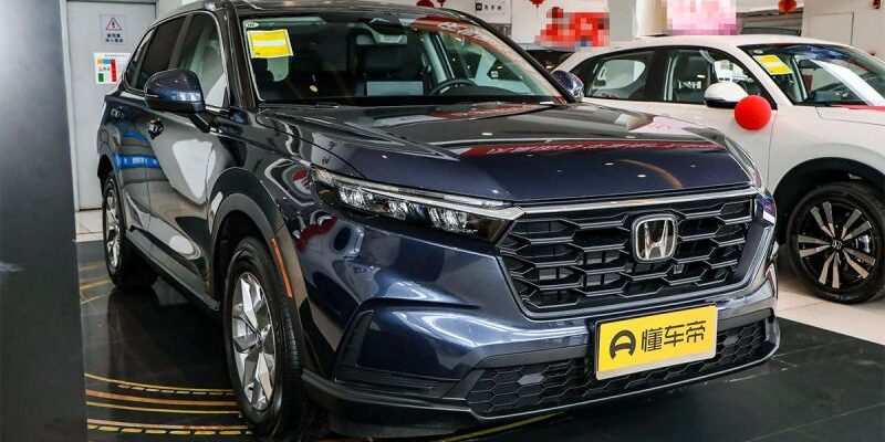 Дилеры привезли в Россию новый Honda CR-V. Сколько он стоит