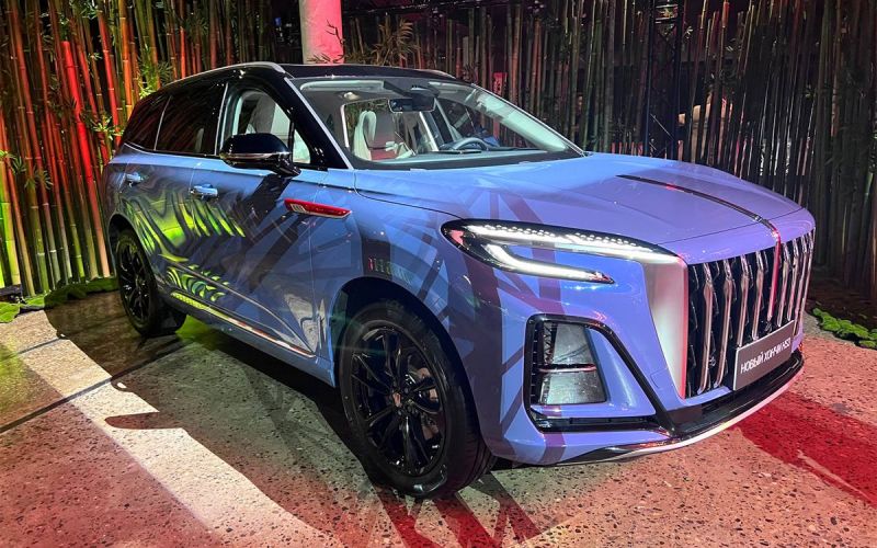 Hongqi объявила российскую цену на новый кроссовер HS3