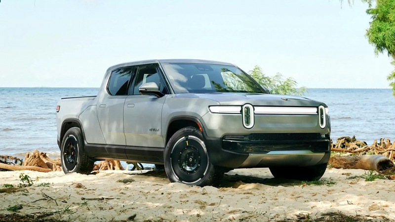 Обновленные Rivian R1S и R1T: более короткие кабели, более мощные двигатели, больший запас хода