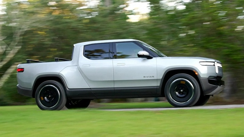 Обновленные Rivian R1S и R1T: более короткие кабели, более мощные двигатели, больший запас хода