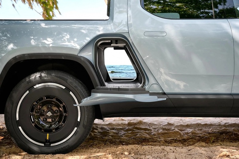 Обновленные Rivian R1S и R1T: более короткие кабели, более мощные двигатели, больший запас хода