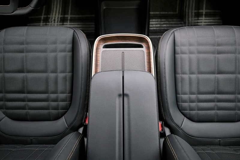 Обновленные Rivian R1S и R1T: более короткие кабели, более мощные двигатели, больший запас хода