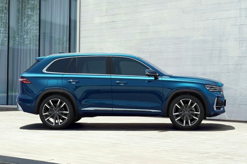 Renault Grand Koleos представил: кроссовер на базе Geely Monjaro