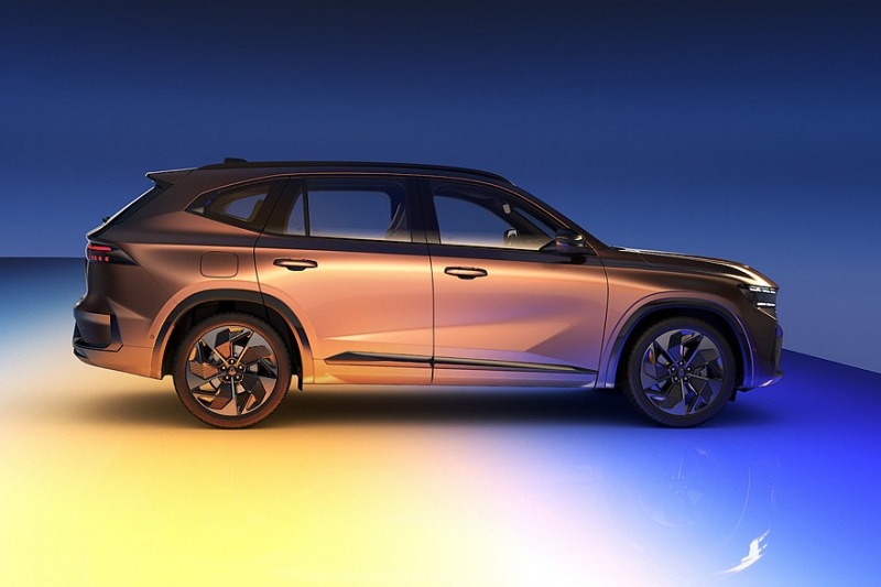 Renault Grand Koleos представил: кроссовер на базе Geely Monjaro