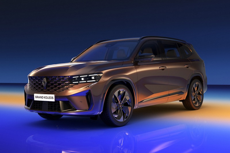Renault Grand Koleos представил: кроссовер на базе Geely Monjaro