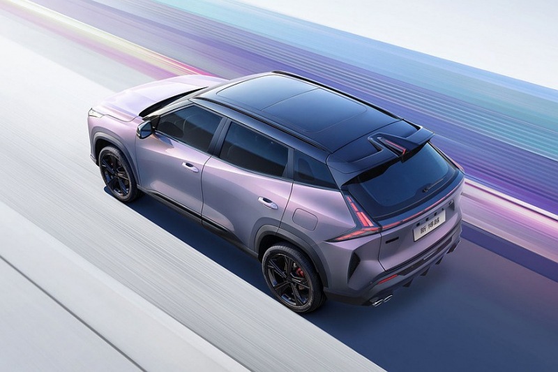 Преемник Geely Atlas получает что-то новенькое: уже не круто, но дешевле