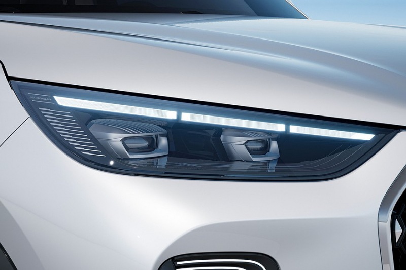 Расшифровка салона кроссовера Chery Tiggo 8L: Бренд постепенно отказывается от единого дисплея