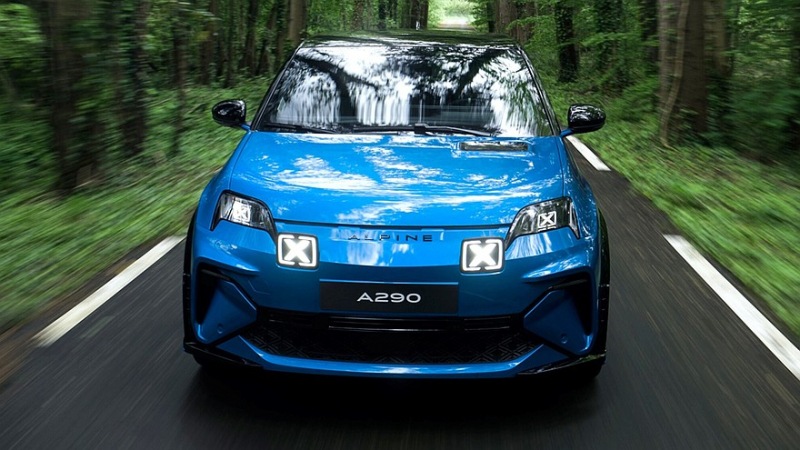 Серийный хот-хэтч Alpine A290: крутой дизайн, скромный аккумулятор и мощность до 220 лошадиных сил.