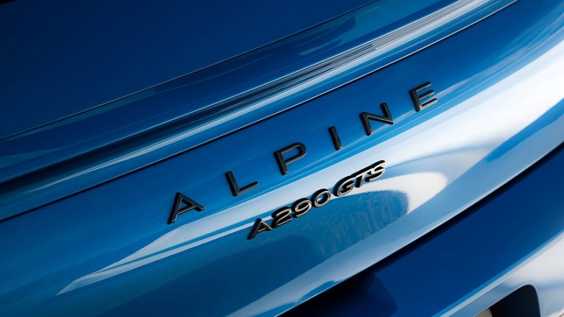Серийный хот-хэтч Alpine A290: крутой дизайн, скромный аккумулятор и мощность до 220 лошадиных сил.