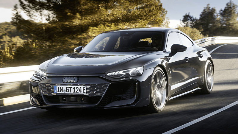 audi e-tron GT имеет новую высококлассную версию. Цена известна