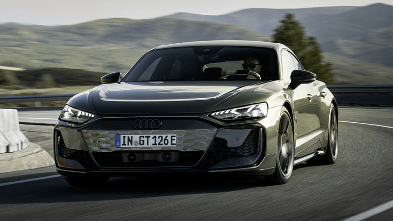audi e-tron GT имеет новую высококлассную версию. Цена известна