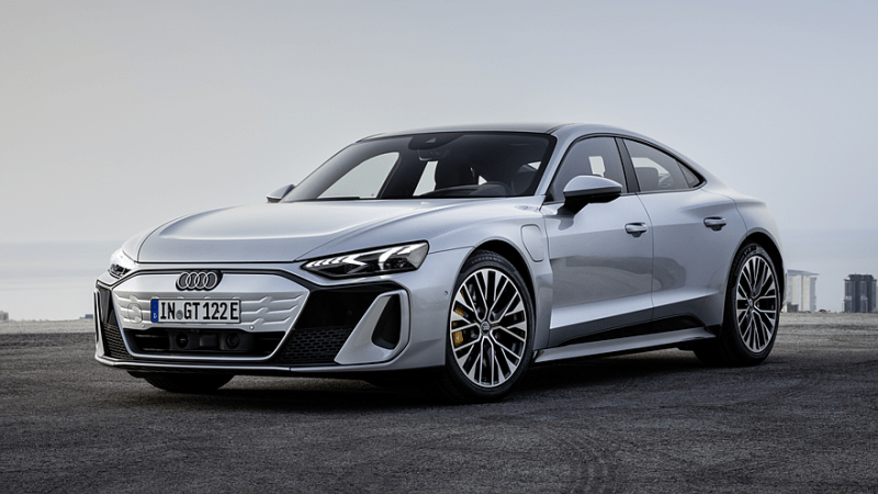 audi e-tron GT имеет новую высококлассную версию. Цена известна