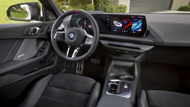 BMW 1 Series выпустит полностью электрическую версию с приставкой i