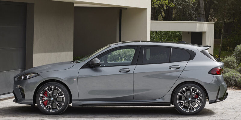 У BMW 1 series будет полностью электрическая версия с приставкой i