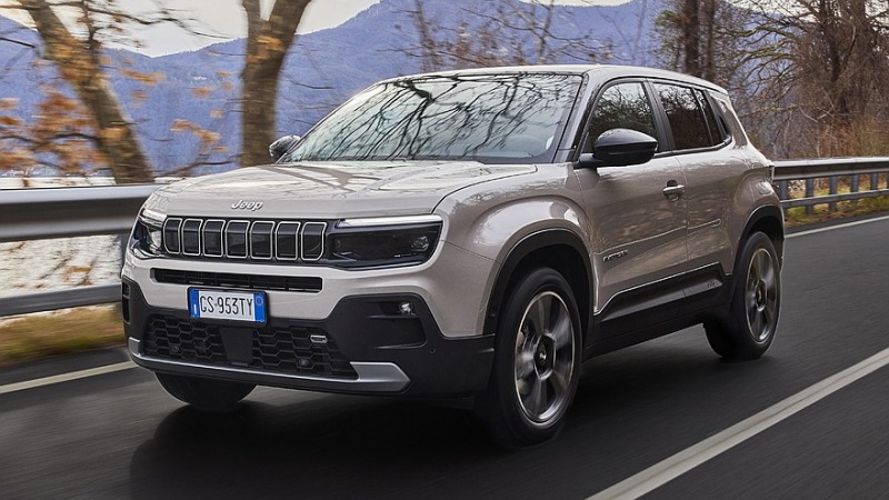 Успех Jeep Avenger в Европе: 100 000 заказов получено всего за полтора года с момента запуска